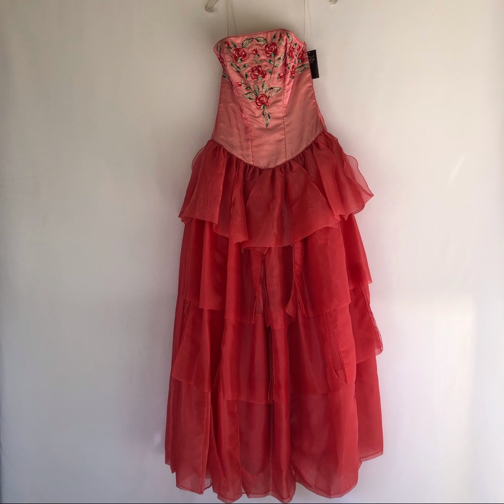 Orange Quinseañera / Prom dress.